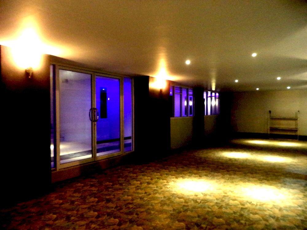 The Avail Hotel Phra Nakhon Si Ayutthaya Ngoại thất bức ảnh